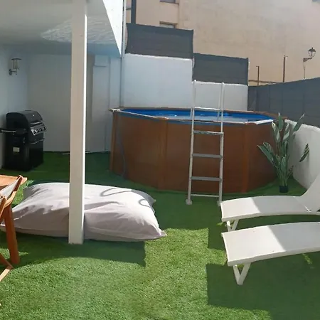 Villahomes * Villanueva De La Vera