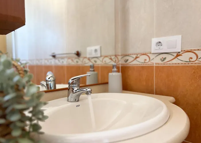 Villahomes * Villanueva De La Vera