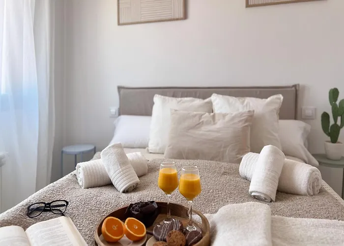 Villahomes * Villanueva De La Vera